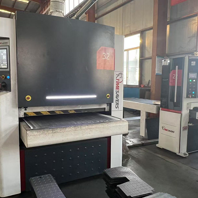 Máquina de rebabas de barra de arena holandesa